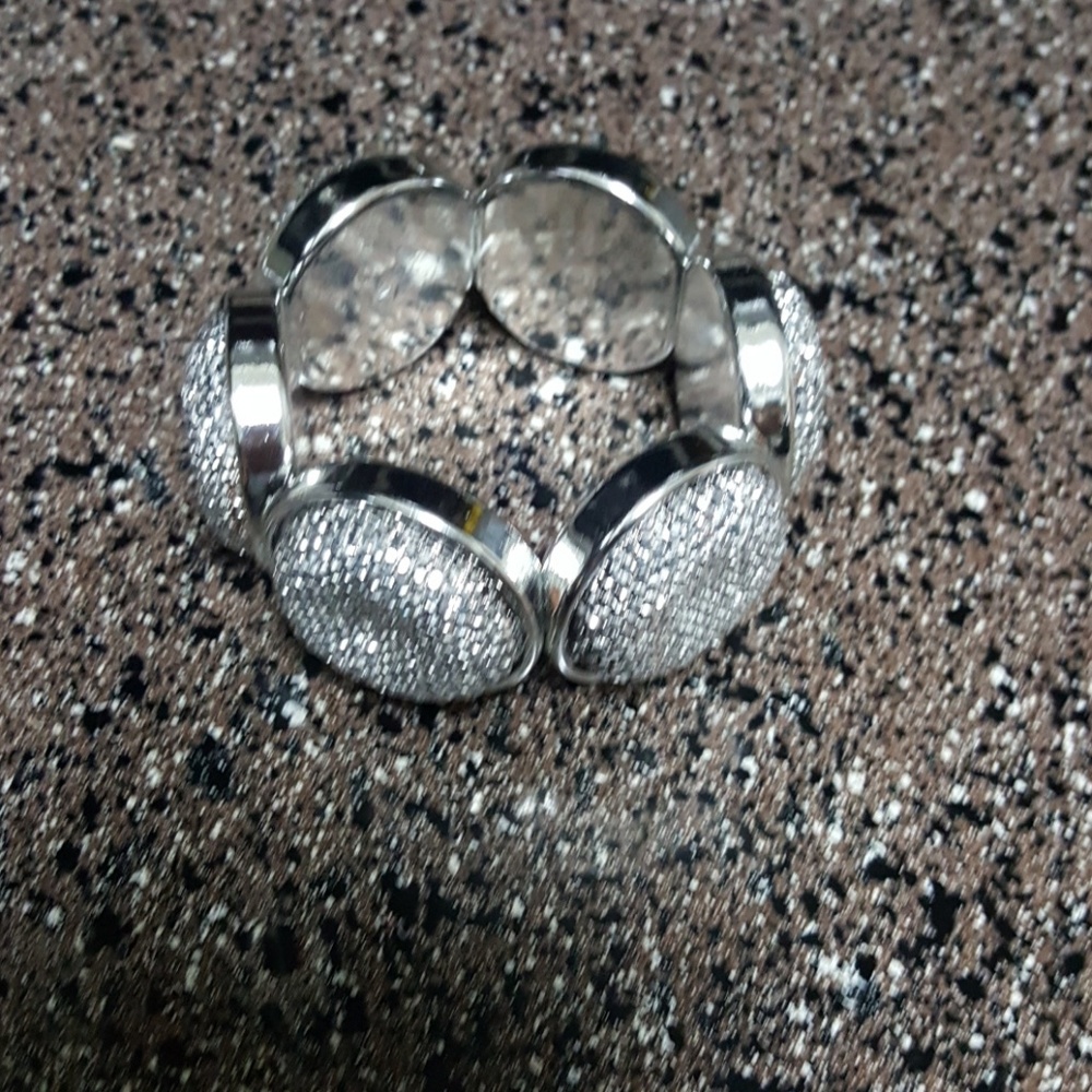 Bracelet - Picture 4 of 4
